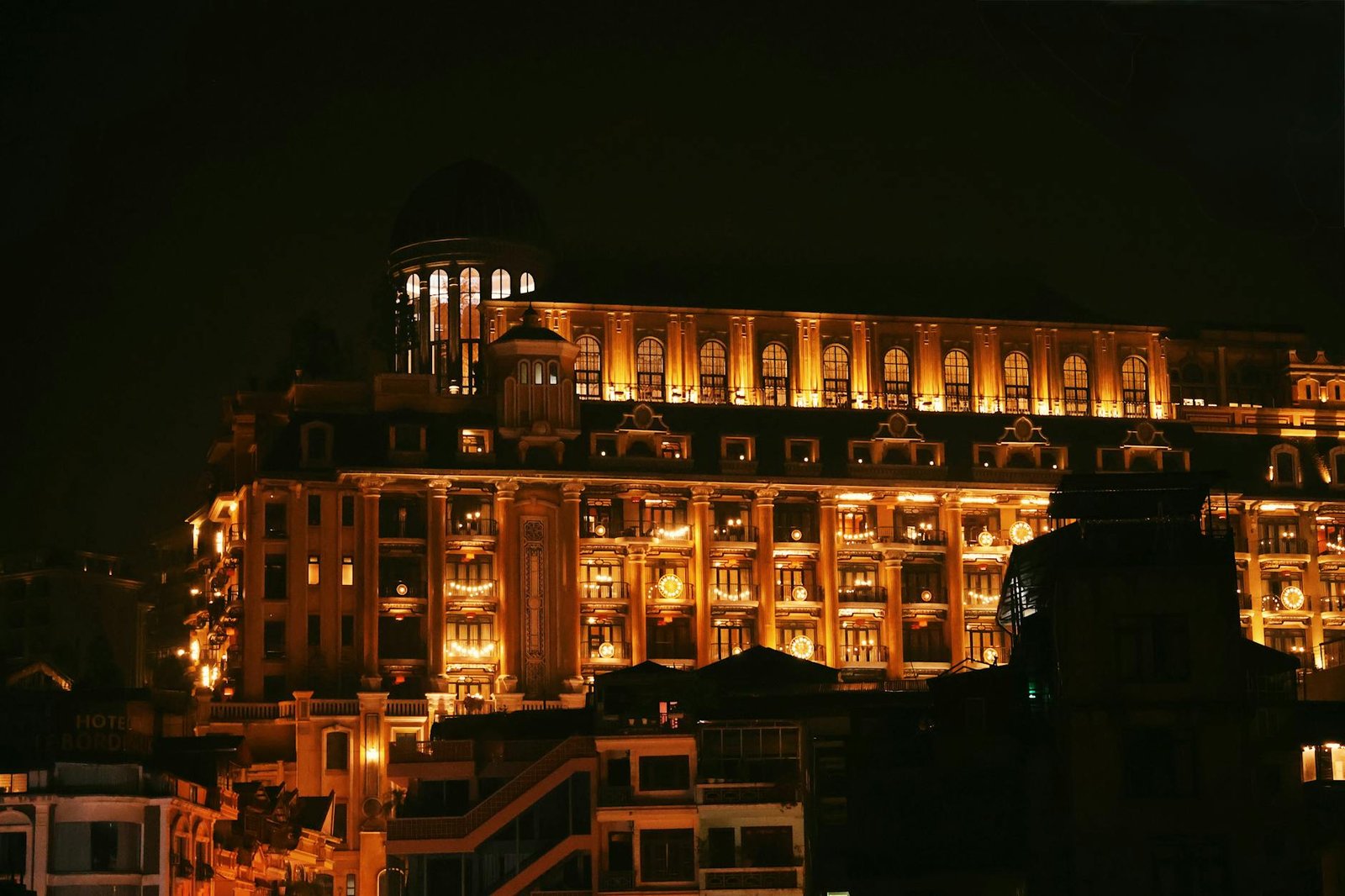 Arkın İskele'ye Yakın Gece Kulüpleri - Kıbrıs Gece Kulübü