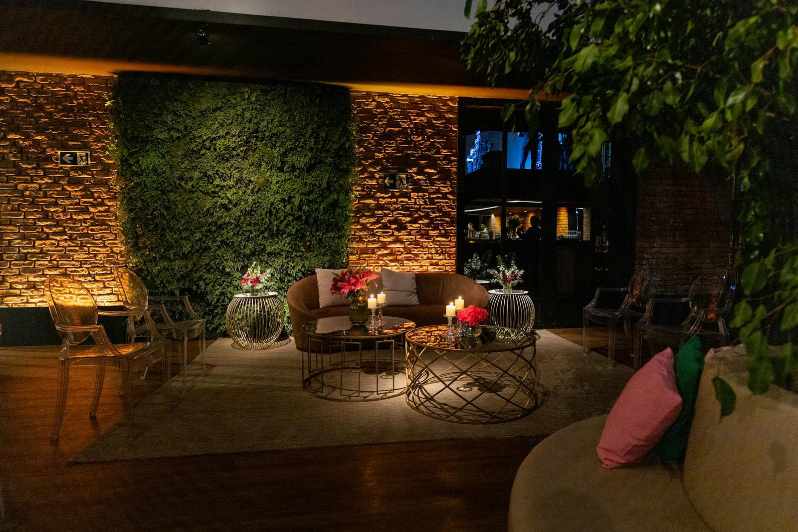 Cratos Otele Yakın Gece Kulupleri Galeri