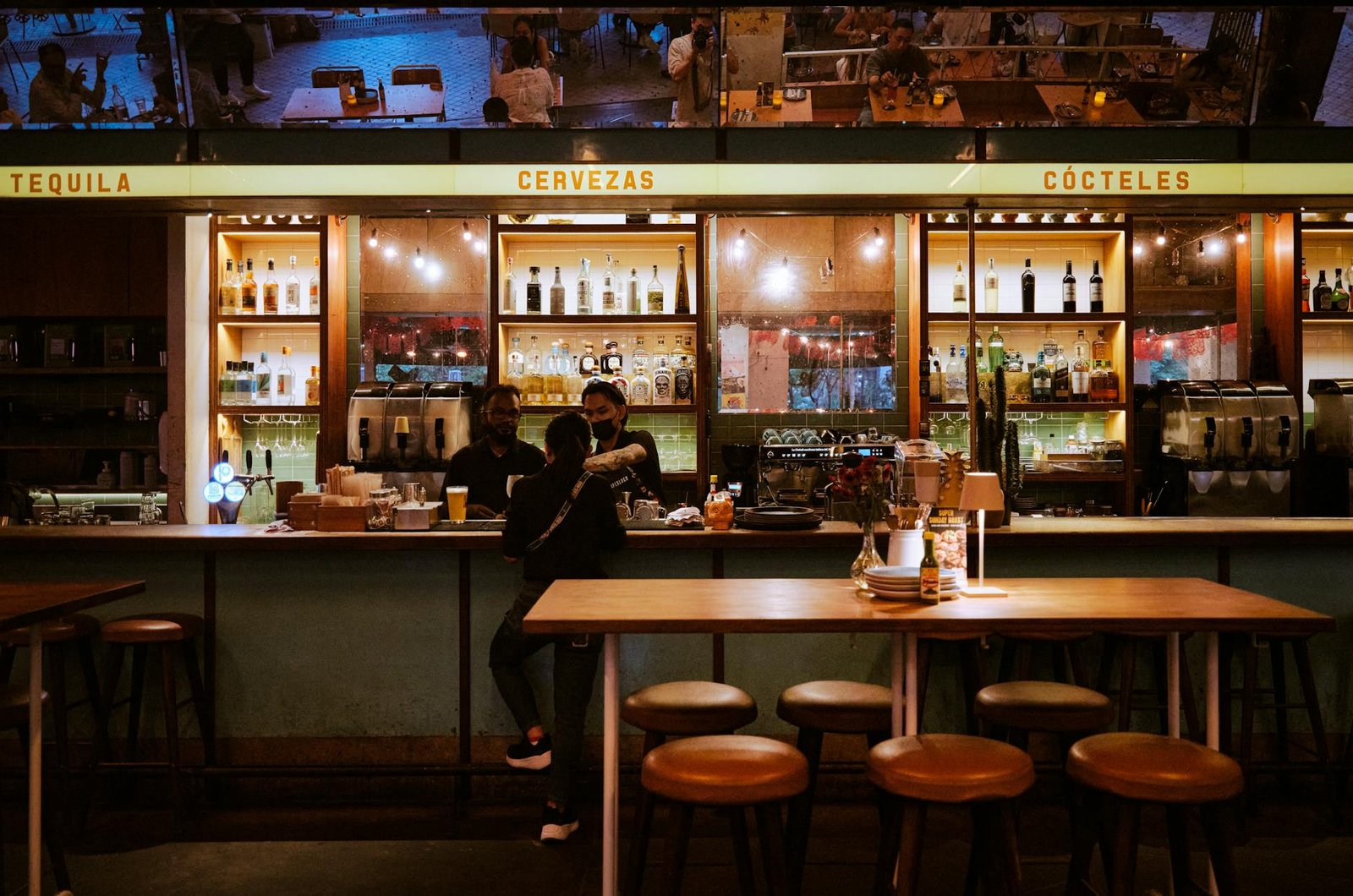 Girne Limana Yakın Gece Kulupleri Galeri