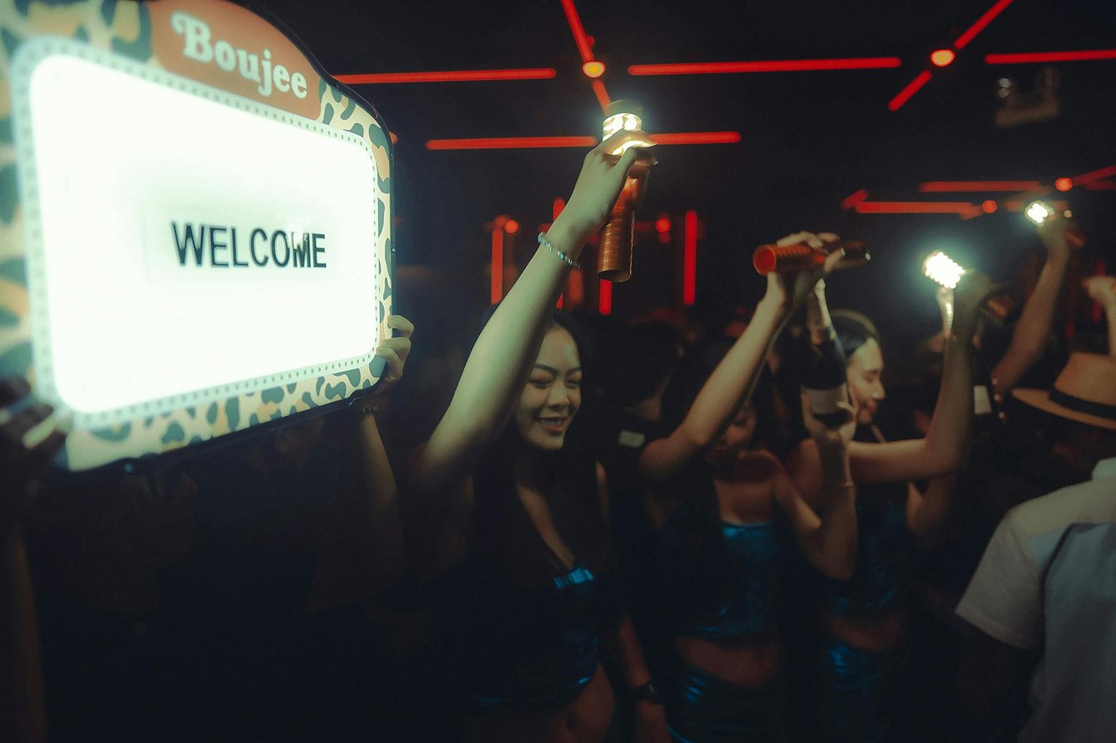 İskele Otellerine Yakın Gece Kulüpleri Galeri