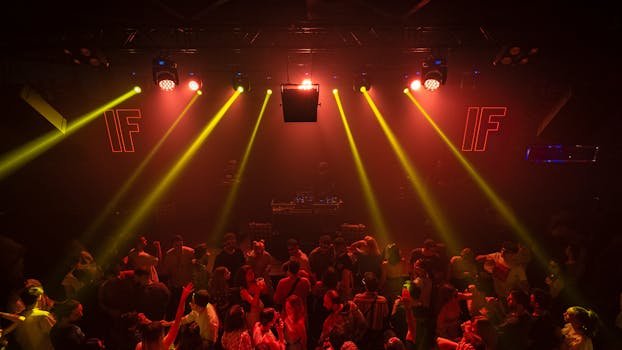 Nuh'un Gemisi Otele Yakın Gece Kulüpleri Galeri