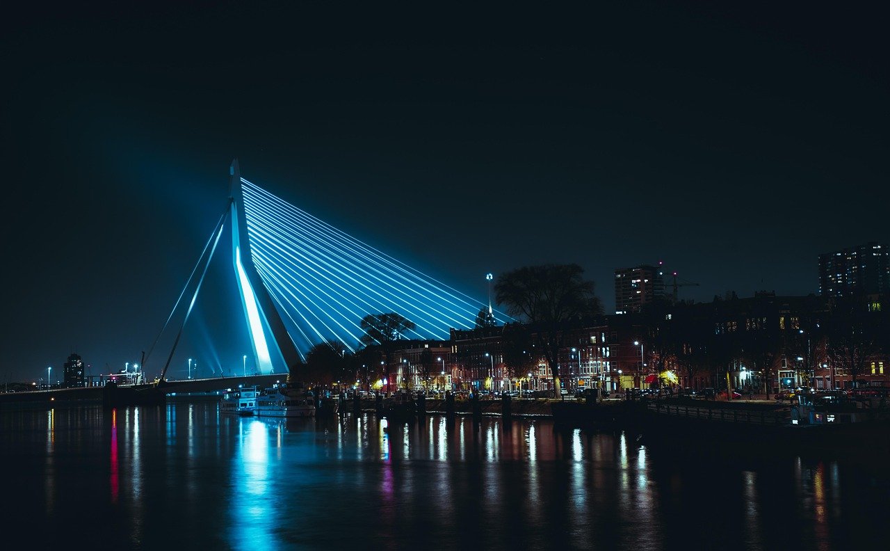 Sarıtaşlar Gece Kulübü Galeri