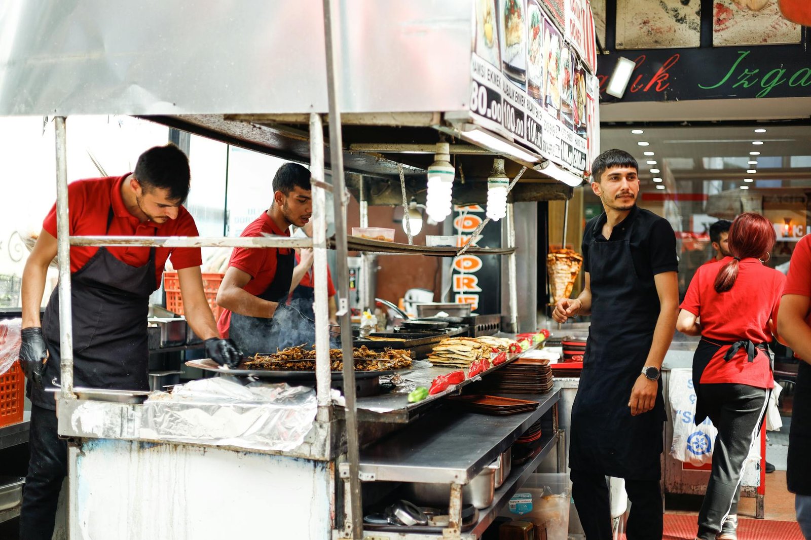 Kıbrıs'ta Ucuz Yemek 2026: Bütçe Dostu En İyi Adresler